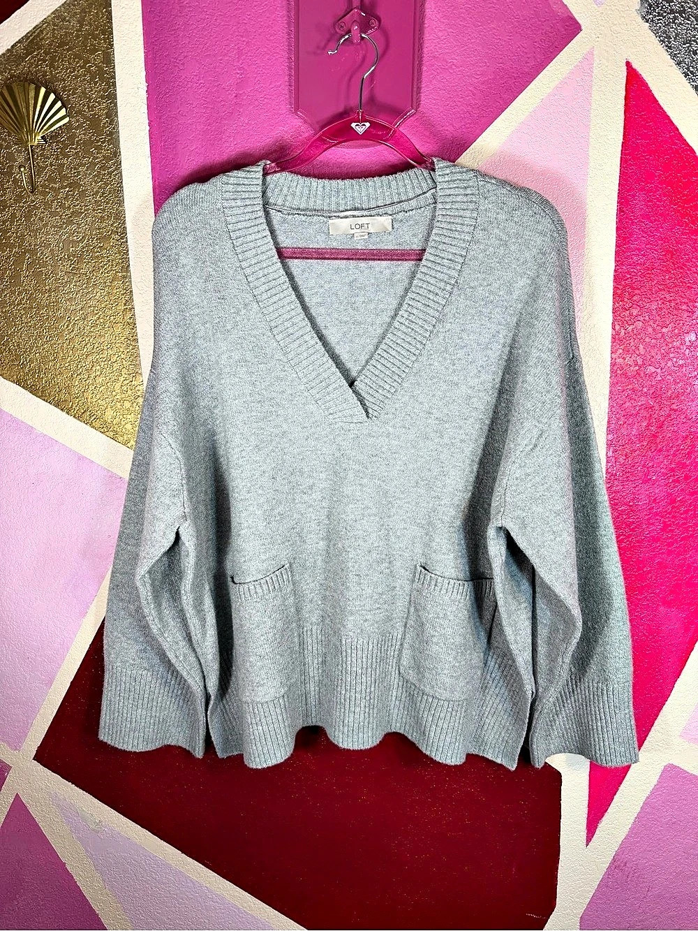 LOFT Heather Gray Oversized V-Neck Sweater w/ Patch Pockets & Side Slits L